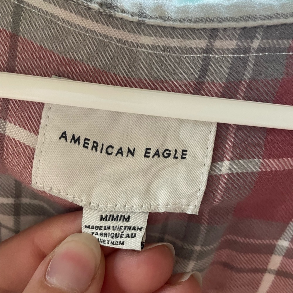 American Eagle cropped tiger plaid button down - Picture 9 of 16